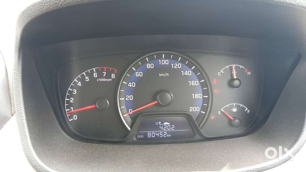 Hyundai Xcent Petrol 2015