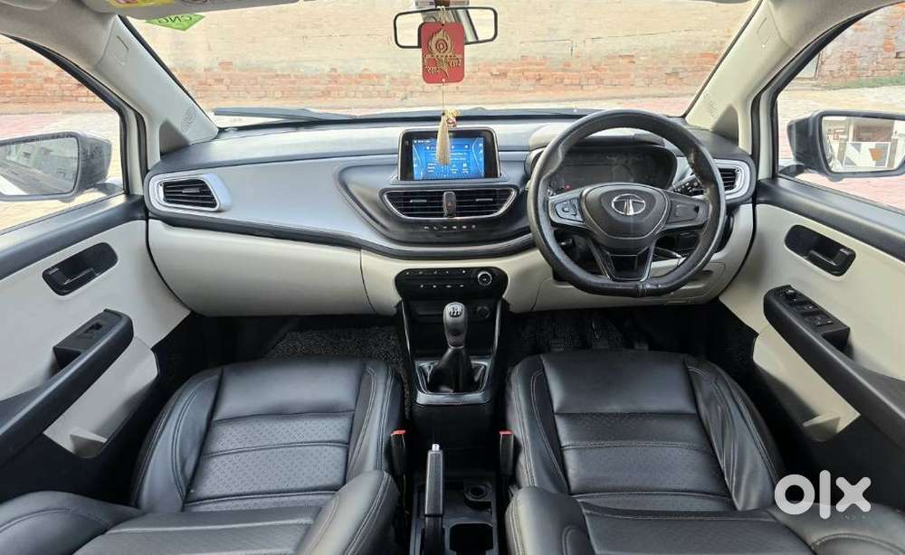 Tata Altroz Xm Plus Icng, 2023, Petrol