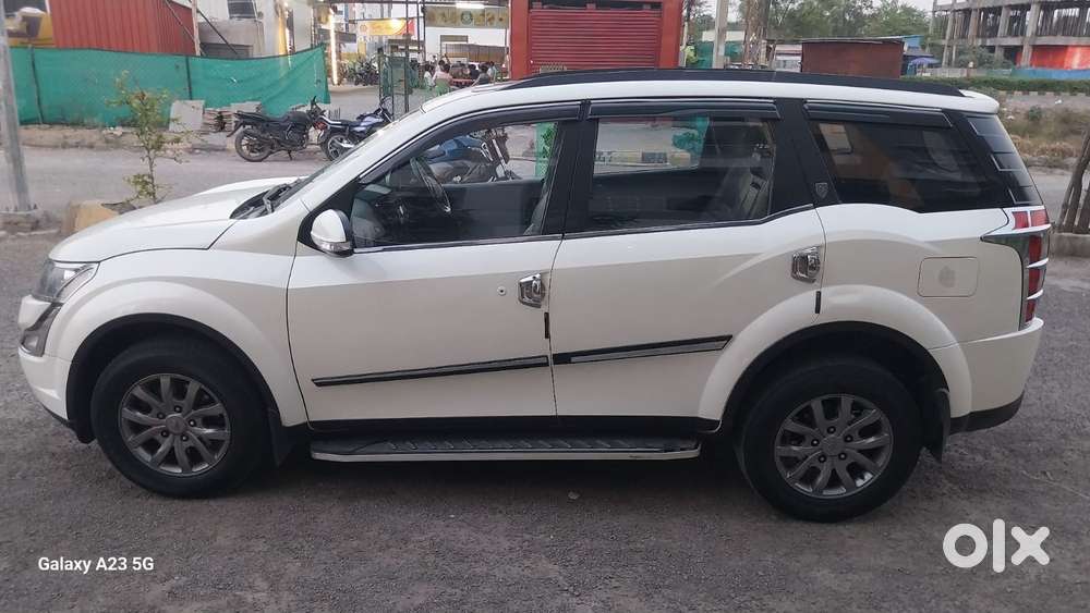 Mahindra Xuv500 2.2 W10 Sportz Edition Mt, 2017, Diesel