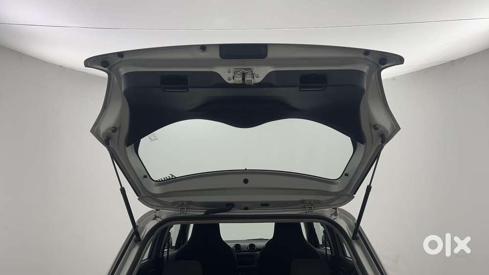 Maruti Suzuki Swift 1.3 Lxi, 2023, Petrol