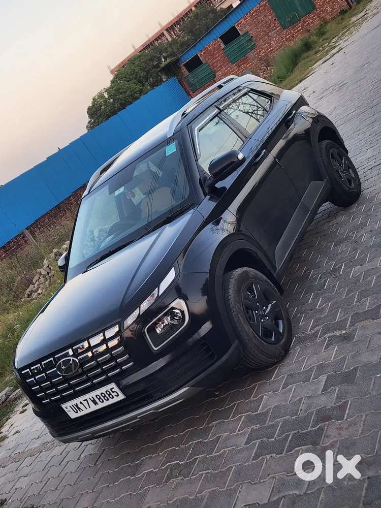 Hyundai Venue Sx Push Button Stat Dono Chabi Full Insurance Sunroof