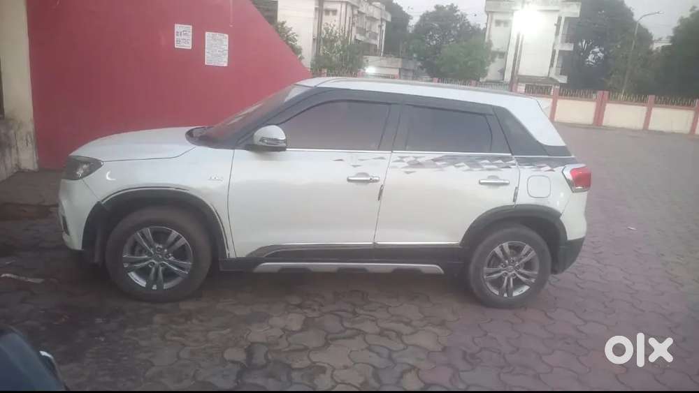 Maruti Suzuki Brezza 2017 Diesel 100000 Km Driven