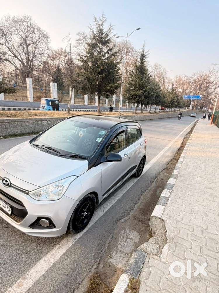Hyundai Grand I10 2016 Petrol Well Maintained