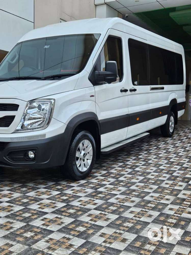 Force Motors Trax Cruiser 12 Str Ac, 2024, Diesel
