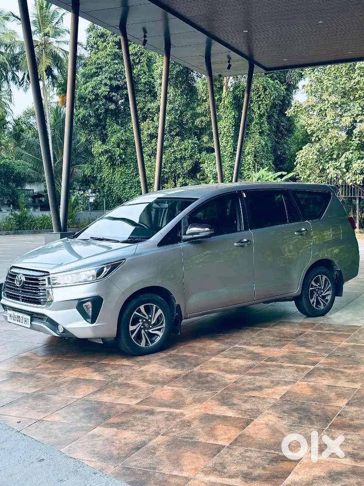 2022 Crysta Single Ownership 2lakh Kilometers
