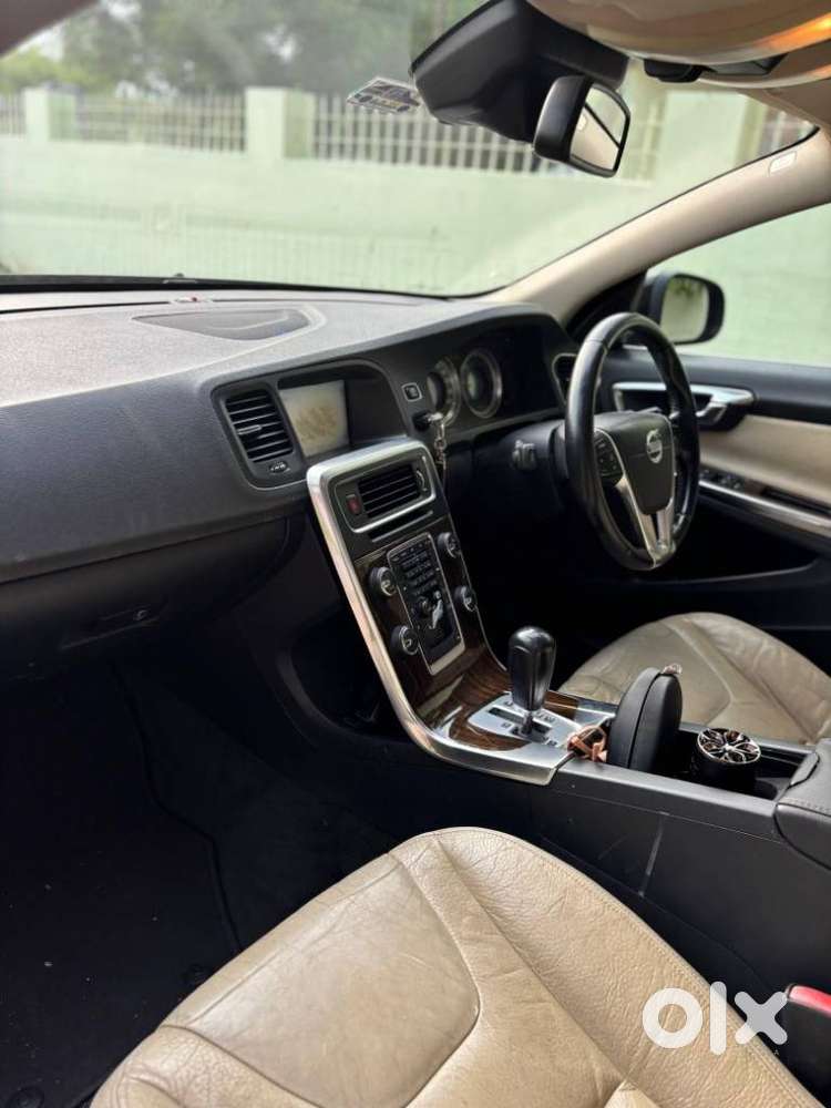 Volvo S60 Kinetic D3, 2013, Diesel