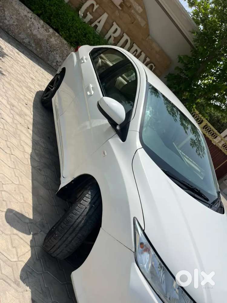 2015 Honda City Hybrid