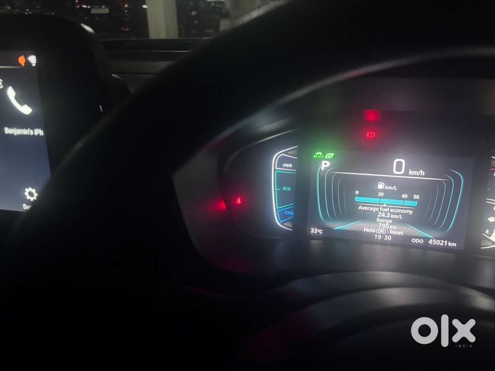 Toyota Urban Cruiser 2023 G Hybrid Hyryder With Strong Mileage 25 Kms