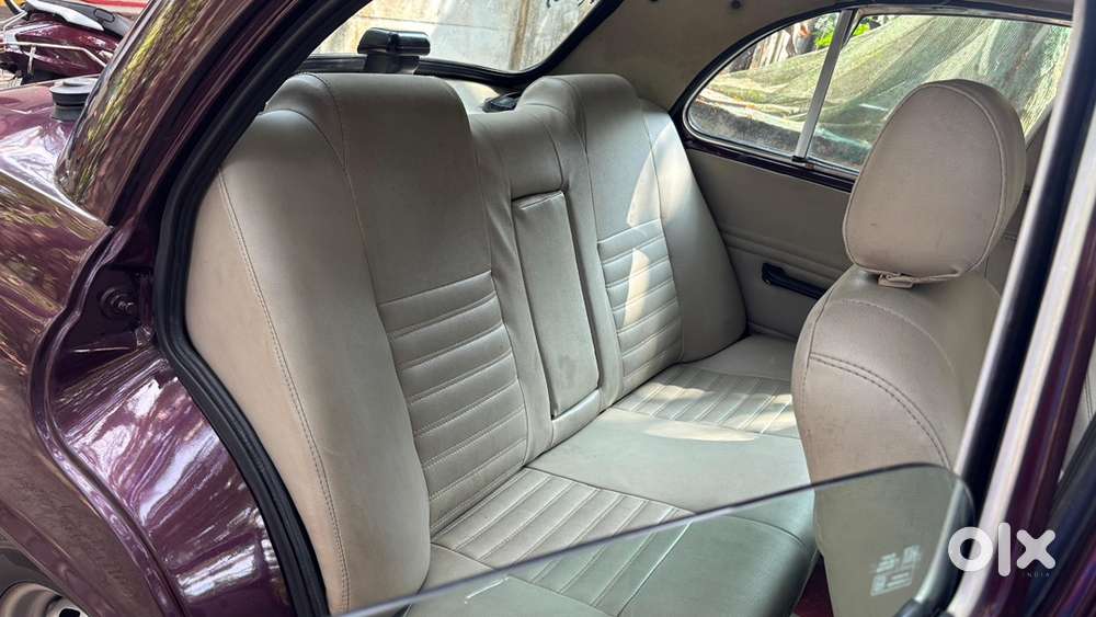 Ambassador Classic 1500 2006