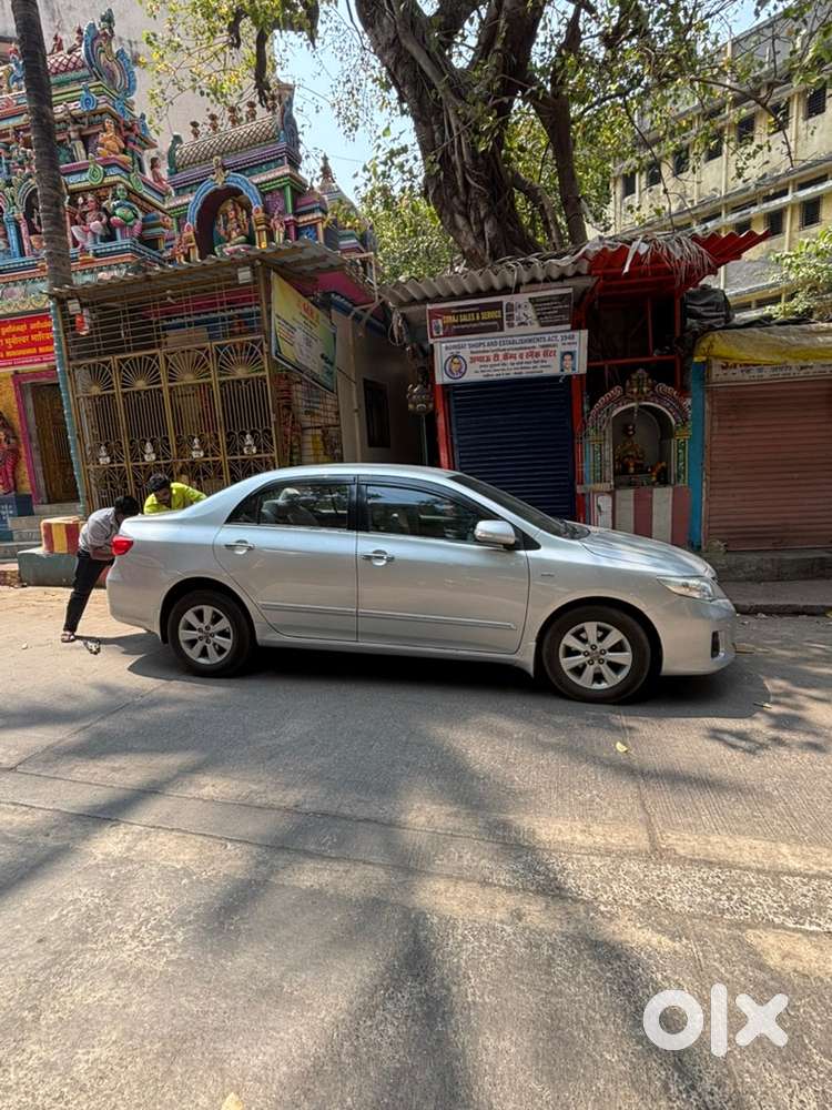 Toyota Corolla Altis 2013