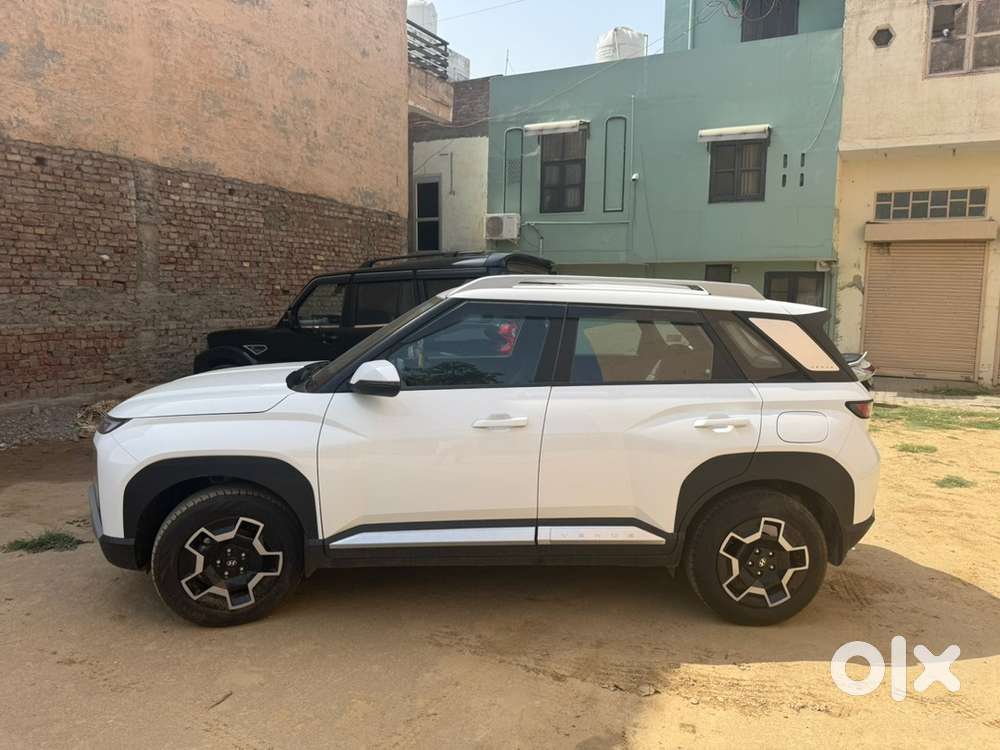 Hyundai Venue Hx5 New Design 2025/2026 Petrol Mt