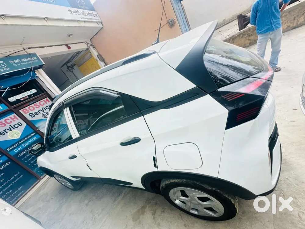 Tata Nexon Smart Plus S Cng 2025