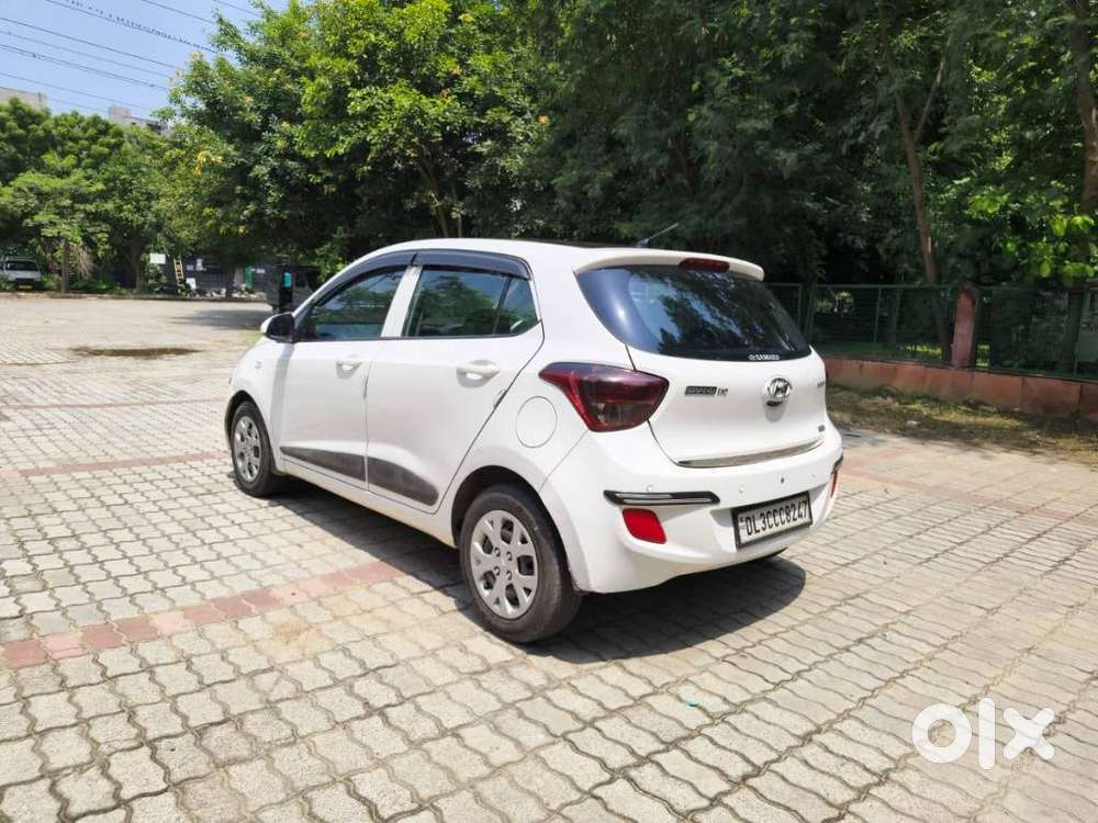 Hyundai Grand I10 Magna, 2015, Petrol