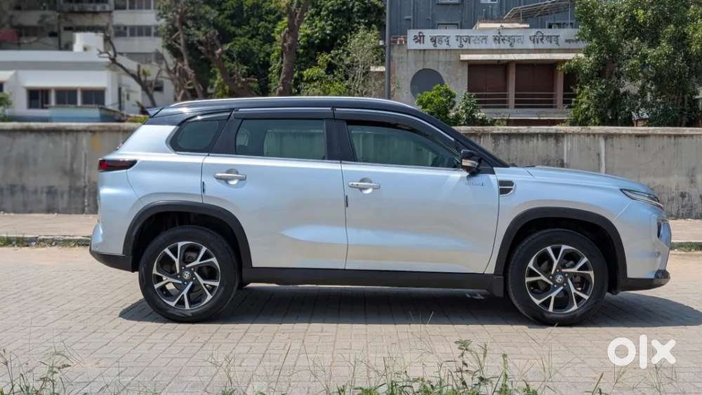 Toyota Urban Cruiser Hyryder 1.5 V Hybrid, 2023, Petrol