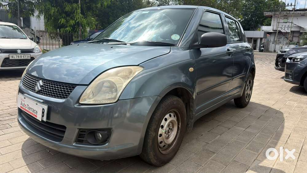 Maruti Suzuki Swift Lxi Optional-o, 2009, Petrol