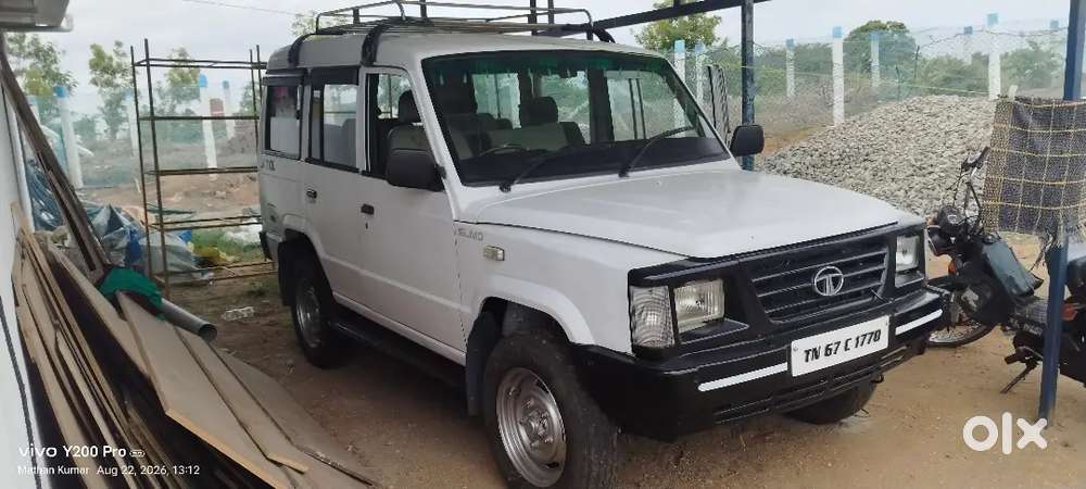 Tata Sumo Spacio 2000 Variant Gold,