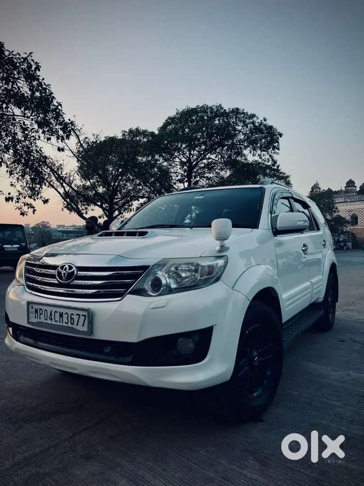 Toyota Fortuner 2014