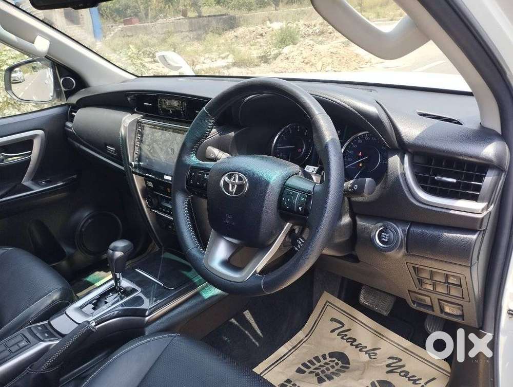 Toyota Fortuner 4x2 At 2.7 Petrol, 2023, Petrol