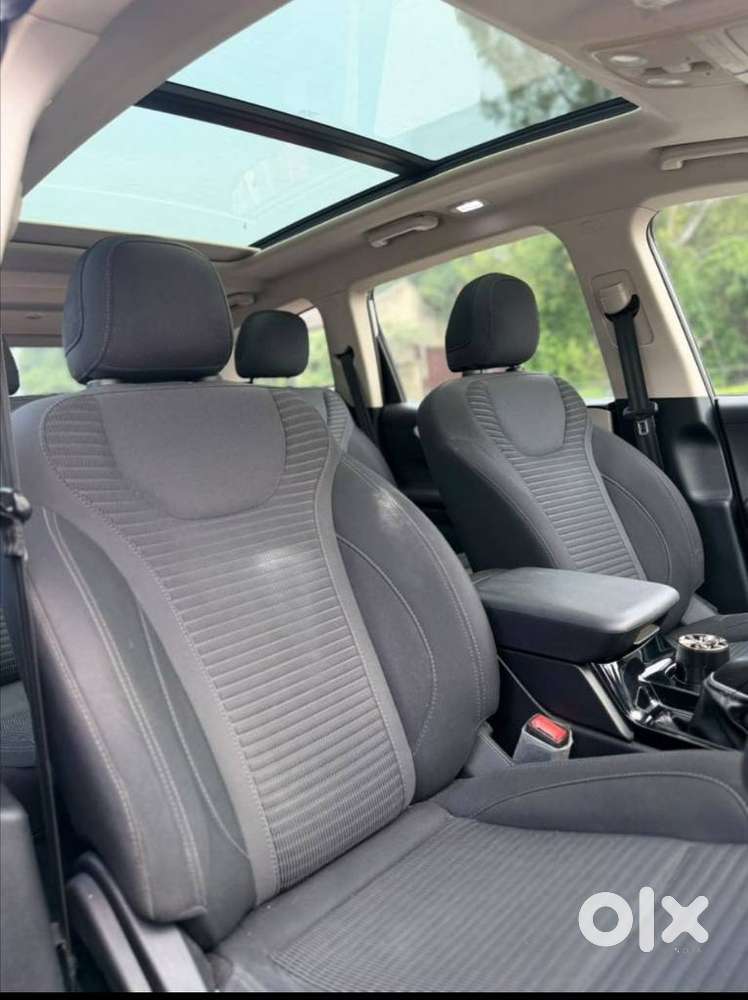 Mahindra Xuv700 2.2 Ax 5 Diesel At 7 Str, 2022, Diesel