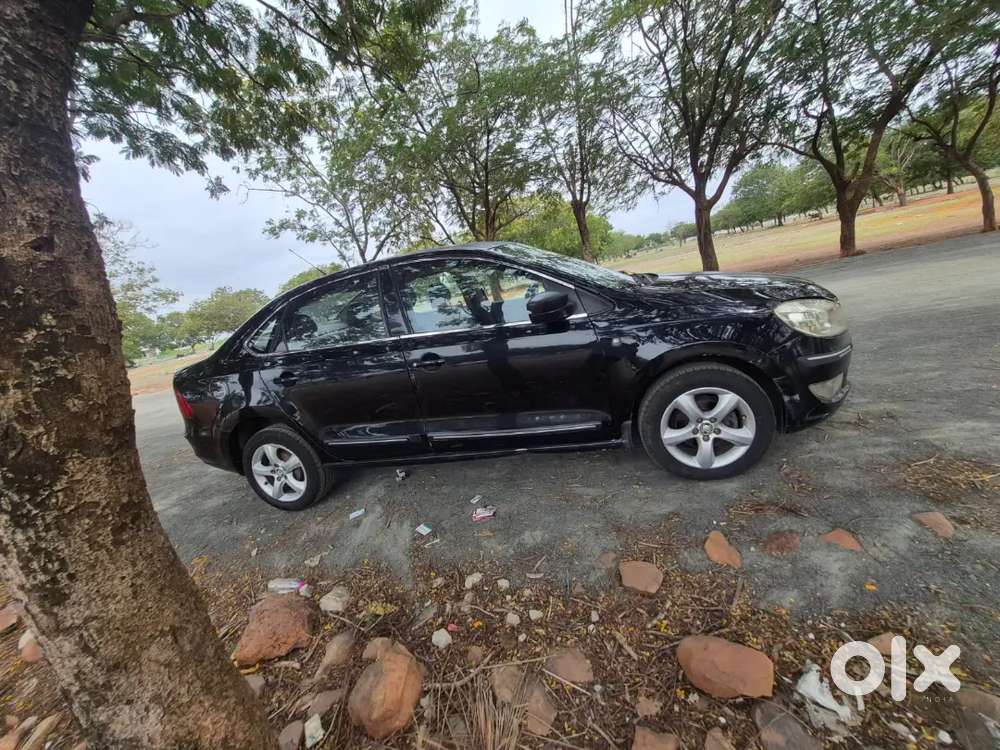 Skoda Rapid 1.6 Elegance 2013
