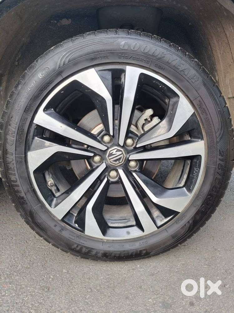 Mg Hector Plus Sharp Pro 1.5 Turbo Petrol Cvt 7 Str, 2023, Petrol