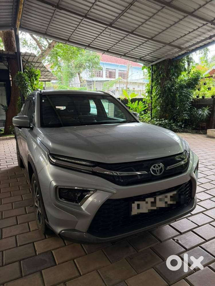 Toyota Urban Cruiser Hyryder V Hybrid &ndash; 2023 (excellent Condition)