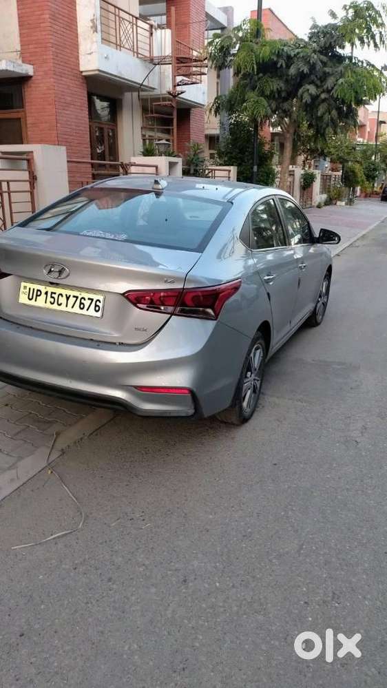 Hyundai Verna 1.5 S Vtvt, 2019, Petrol