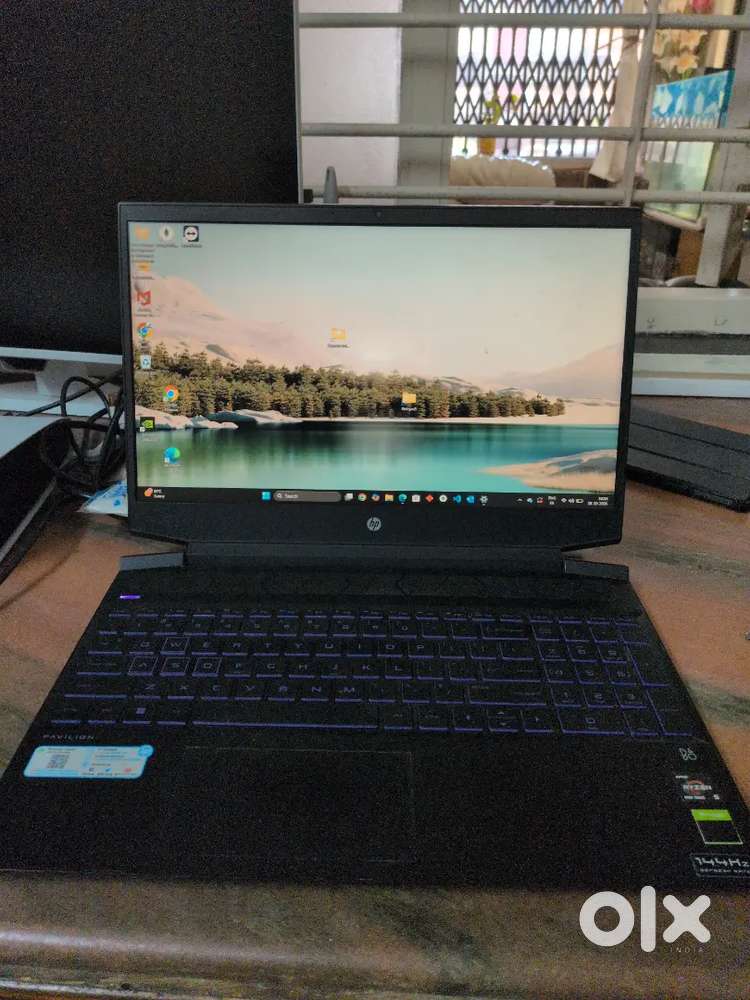 HP Pavilion Gaming Ryzen 5 4600H GTX 1650 144Hz 256GB SSD 1TB HDD