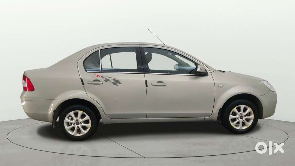 Ford Fiesta Petrol Titanium, 2013, Petrol