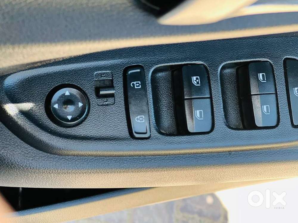 Hyundai Venue 1.2 S Plus, 2020, Petrol