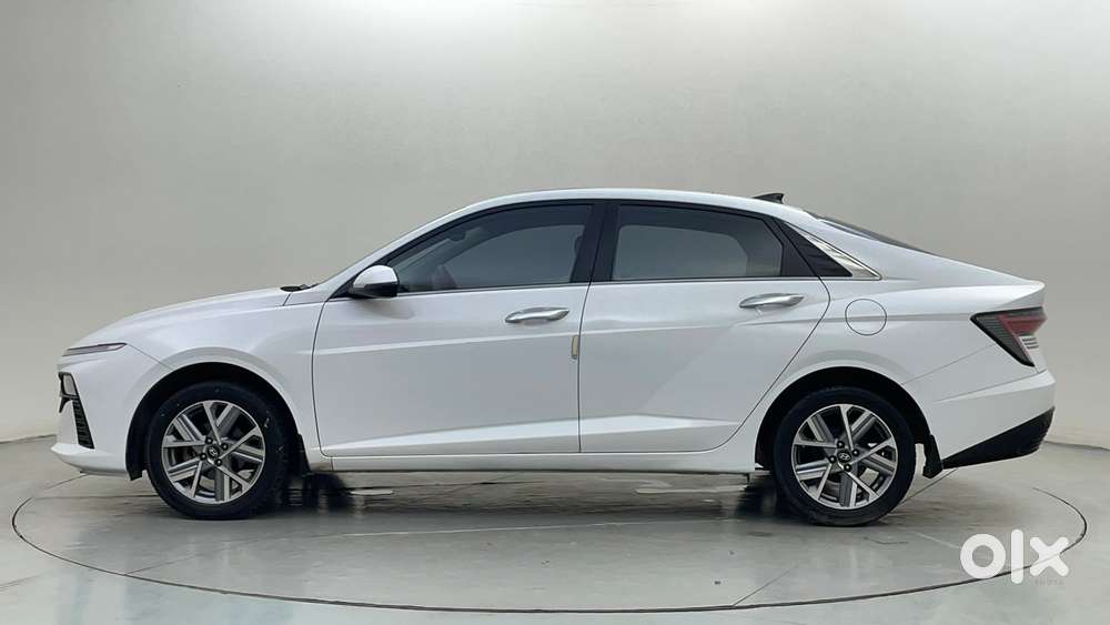 Hyundai Verna 1.5 Sx Petrol Mt, 2023, Petrol
