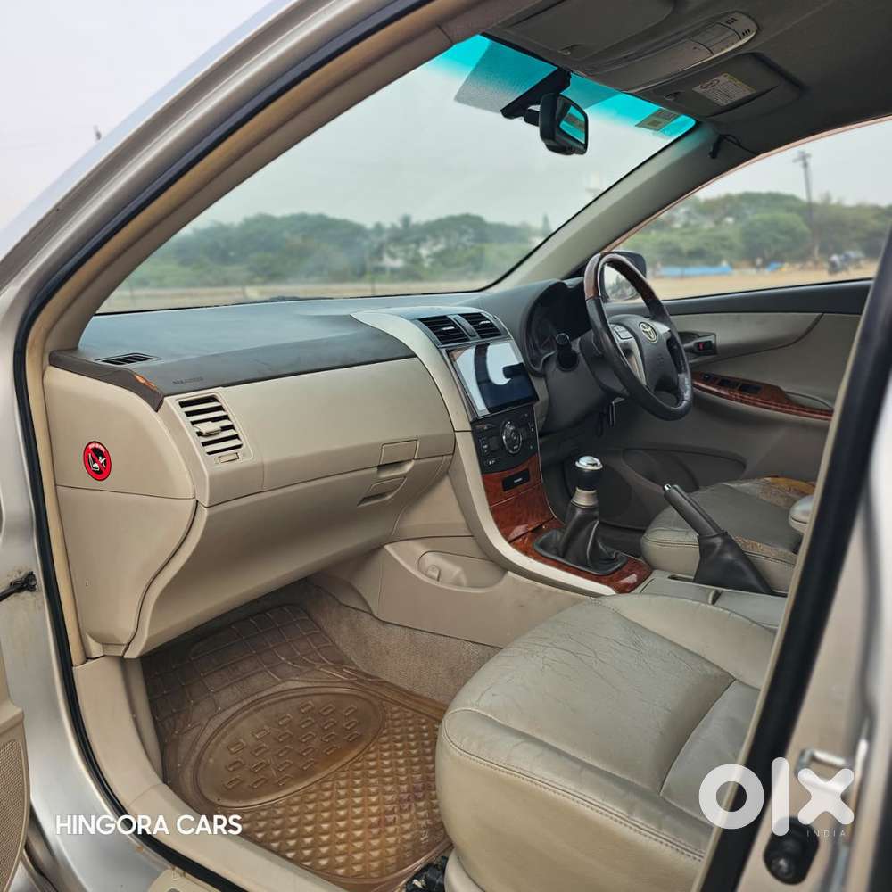 Toyota Corolla Altis 1.8g Limited, 2010, Petrol