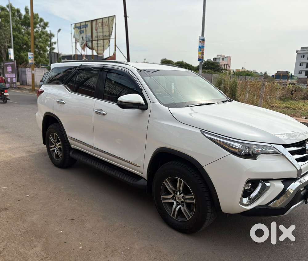 Toyota Fortuner 4x2 At 2.8 Diesel, 2020, Diesel