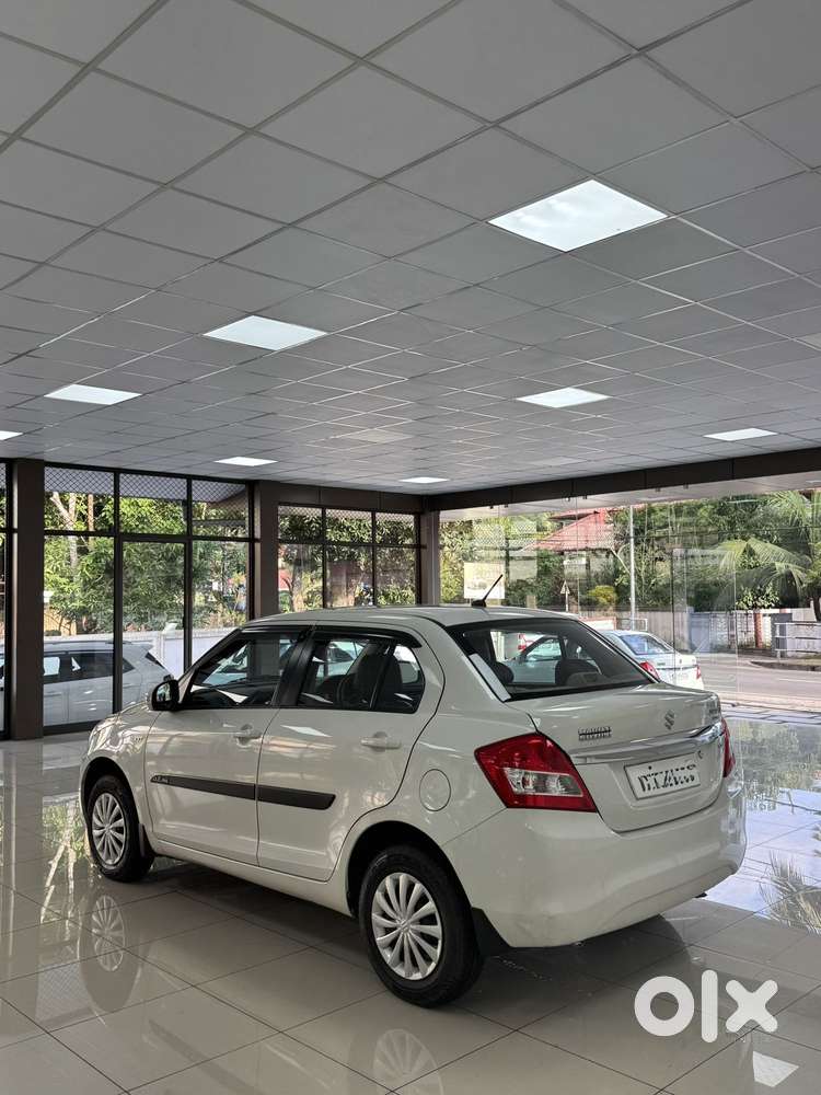 Maruti Suzuki Swift Dzire Vxi Optional, 2015, Petrol