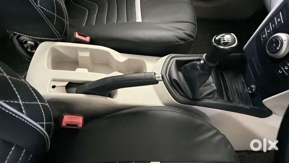 Mahindra Xuv300 W4, 2021, Petrol