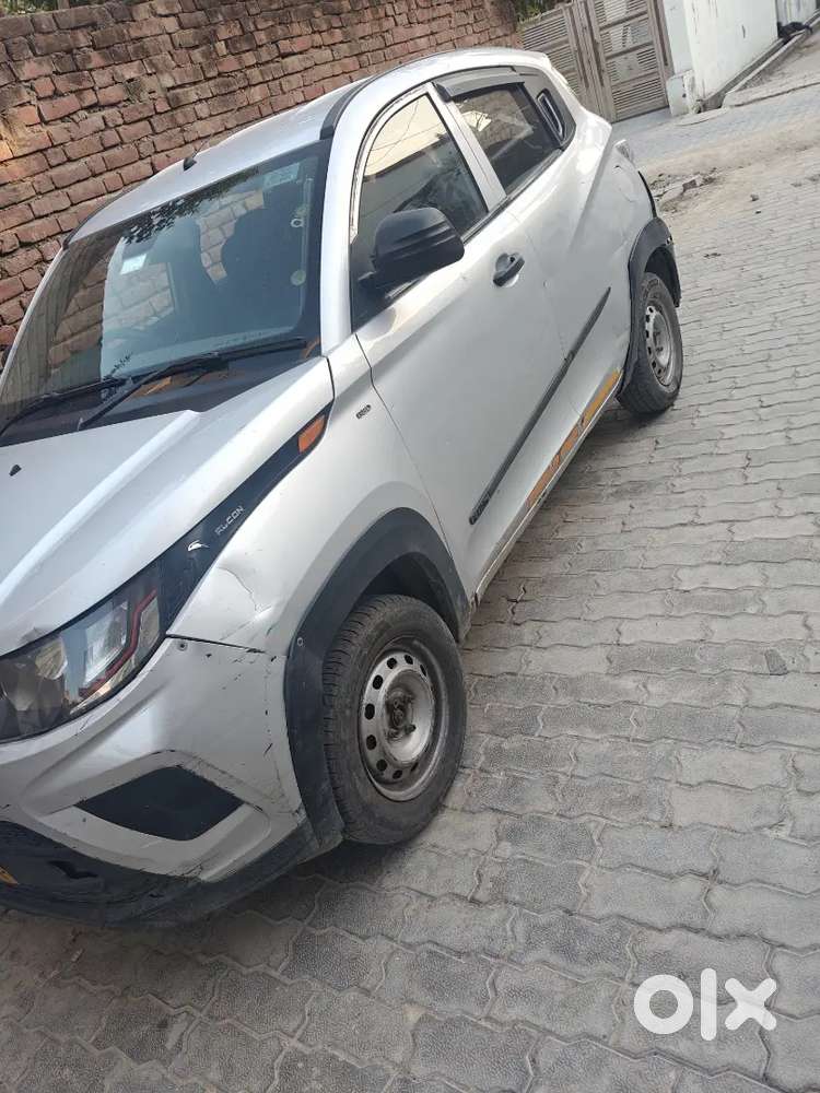 Commercial Car Mahindra Kuv100 Nxt Cng Attached In Ol.auber Rapido