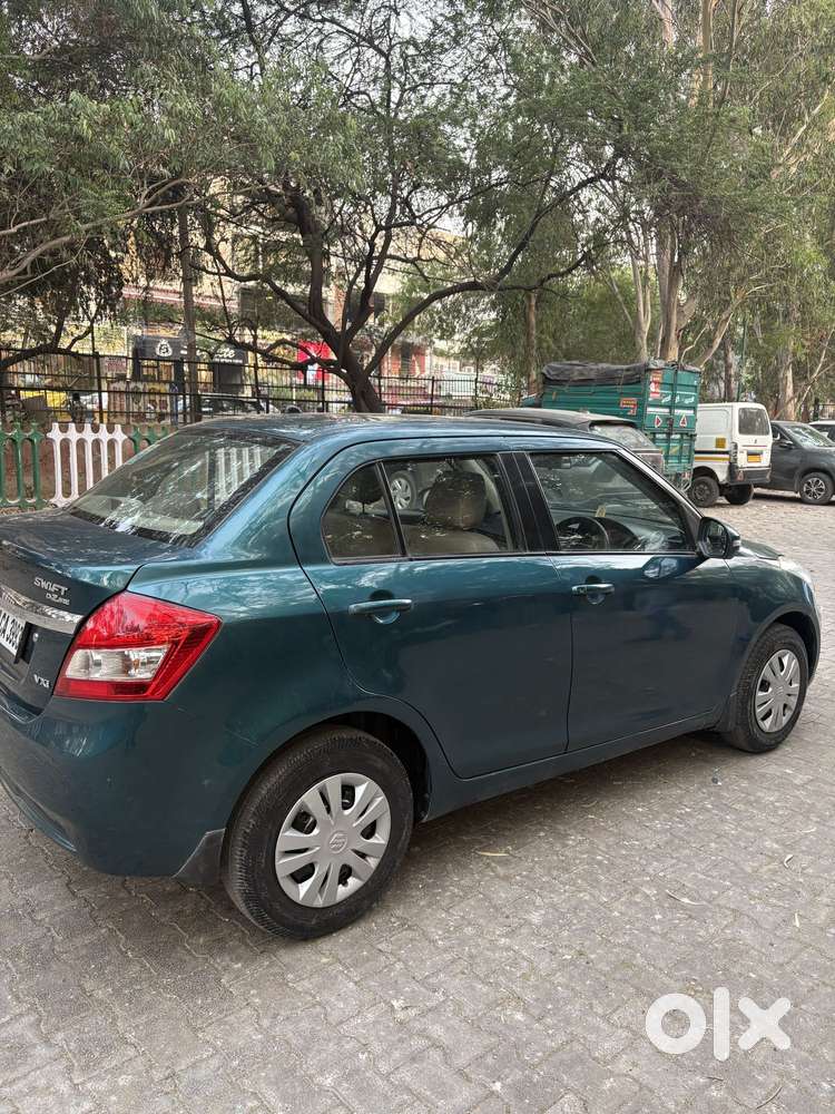 Maruti Suzuki Dzire 1.2 Vxi, 2012, Petrol