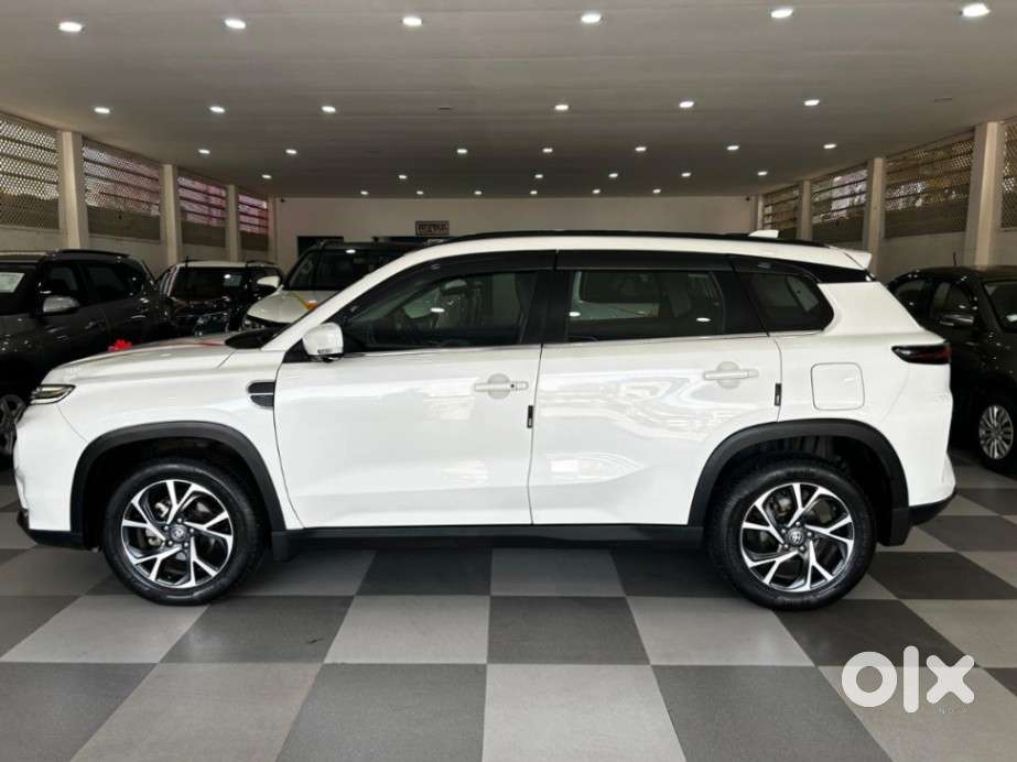 Toyota Urban Cruiser Hyryder 1.5 V Neo Drive At, 2023, Petrol
