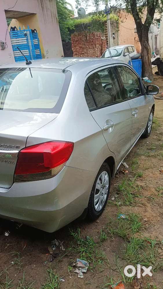 Honda Amaze 2014 Cng & Hybrids Well Maintained