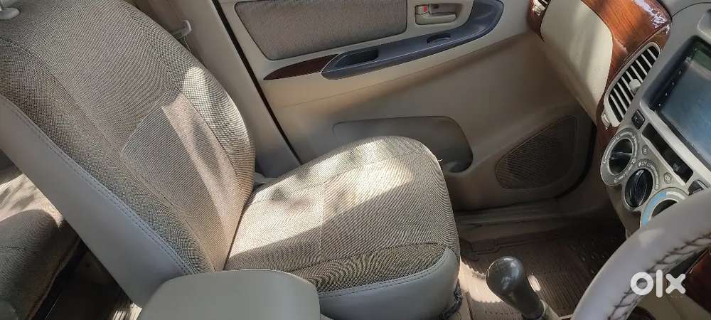Toyota Innova 2.5 Gx 2006