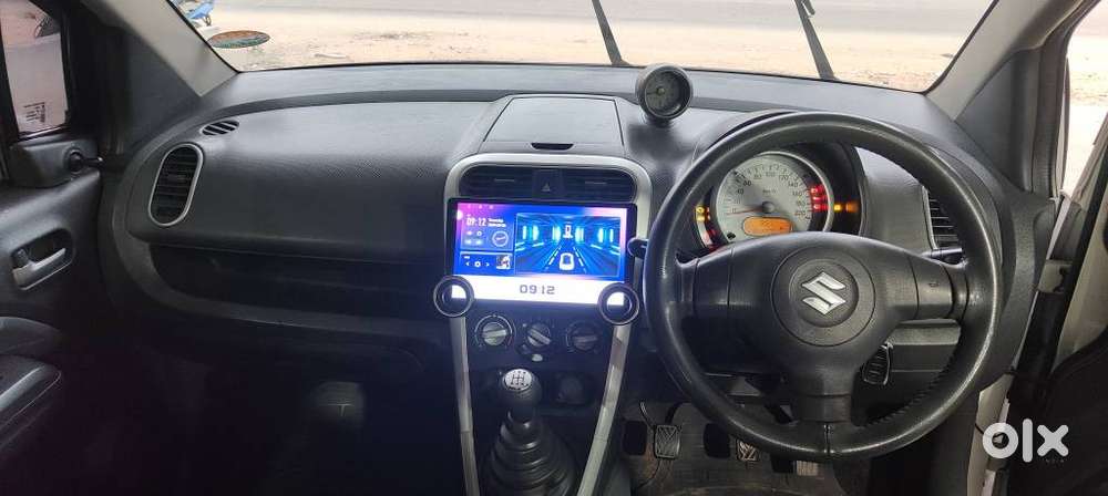 Maruti Suzuki Ritz Vxi, 2010, Petrol