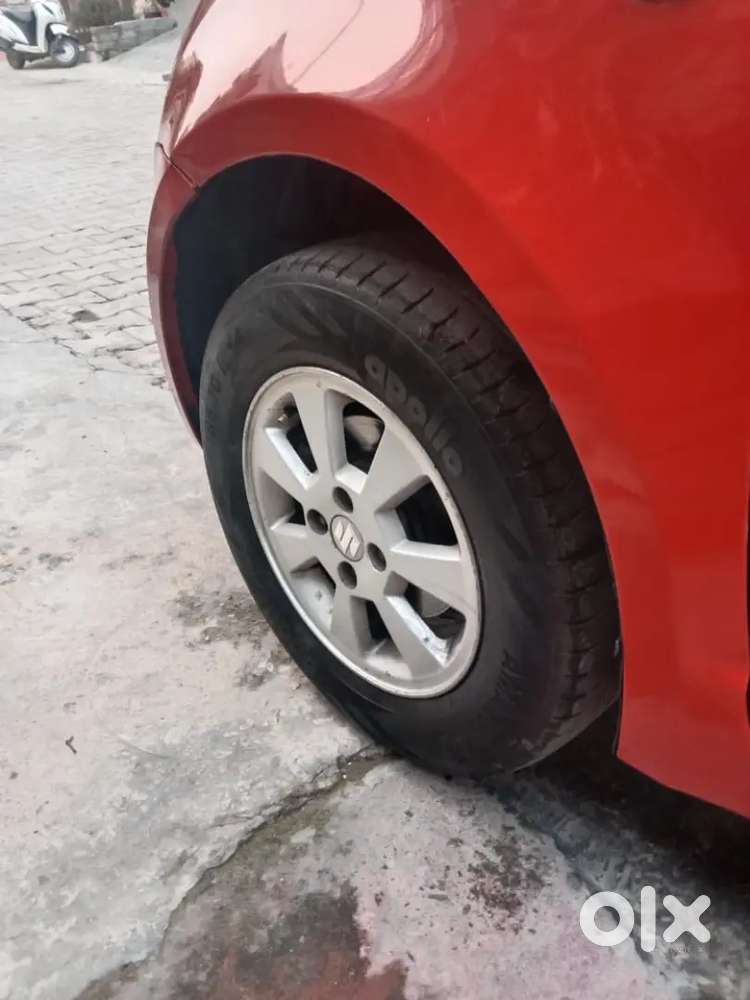 Maruti Suzuki Swift 2006 Petrol 90000 Km Driven