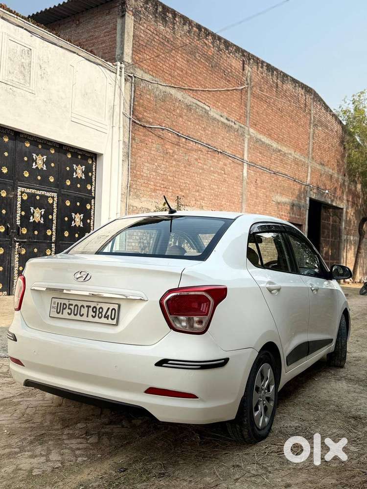 Hyundai Xcent Petrol/cng Excellent Condition.