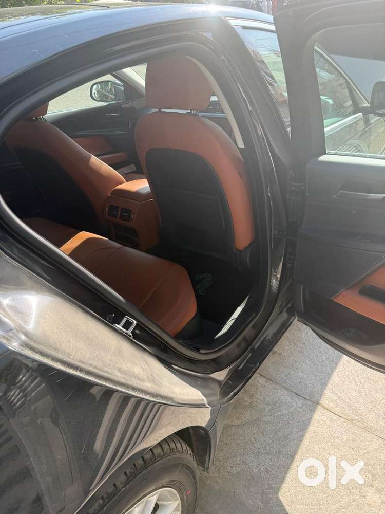 Jaguar Xe 2019 Portfolio Top End Luxury Immaculate Condition