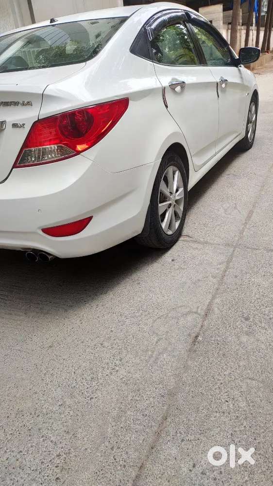 Hyundai Verna Fluidic 1.6crdi Sx Automatic