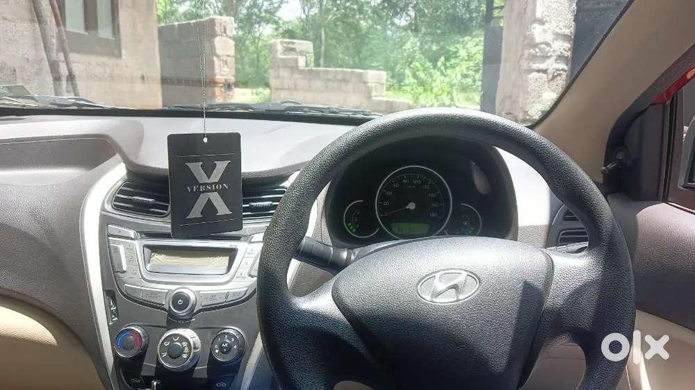 Hyundai Eon Magna 2012