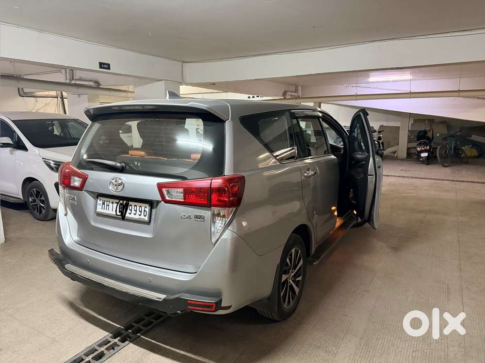 Toyota Innova Crysta