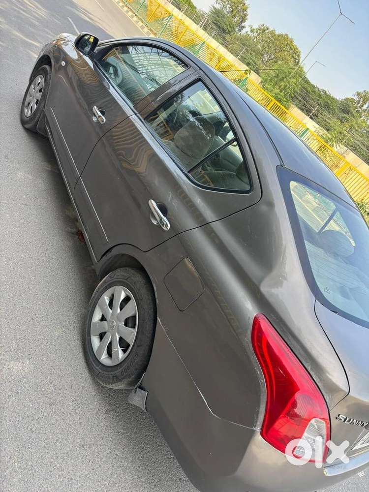 Nissan Petrol Manual 2012