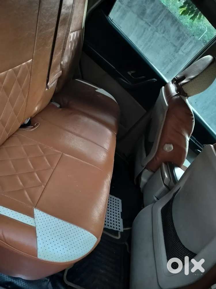 Xuv500w10 Sunroof Second Owr