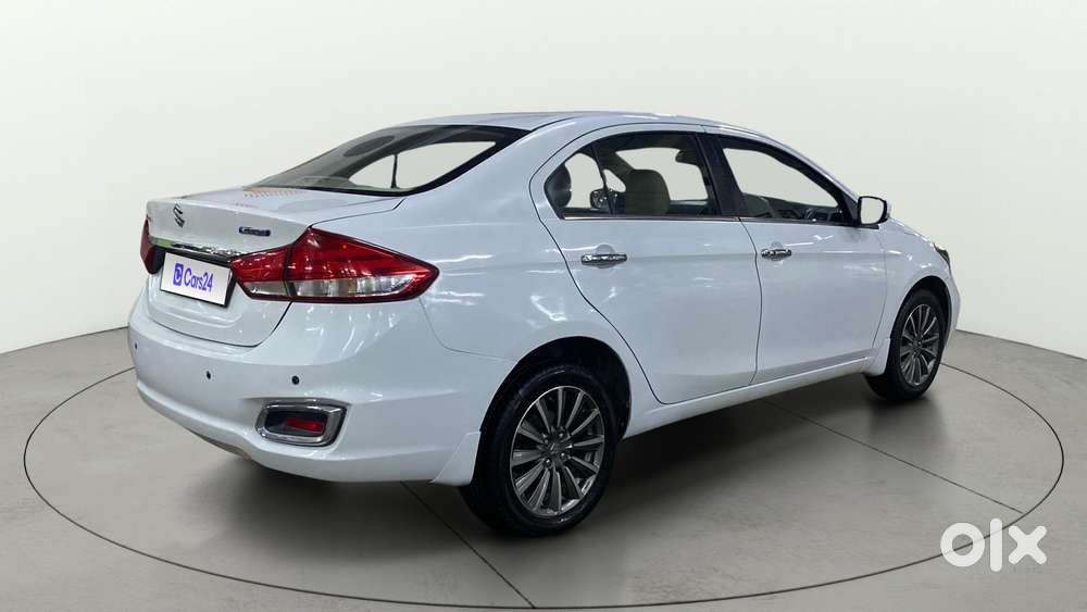 Maruti Suzuki Ciaz 1.5 Alpha Shvs Petrol, 2021, Petrol